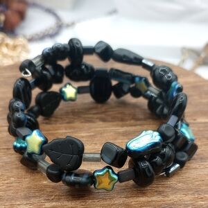 Black Beaded Wrap Bracelet with Star Accents B1002